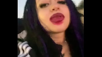 Un hombre me sigue y acabamos follando