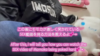 我慢できなくてキッチンでオナニーしてしまった人妻。