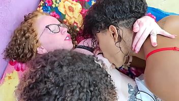 Lésbicas se pegam com muito tesao com direito a muito leite na boca da gostosona