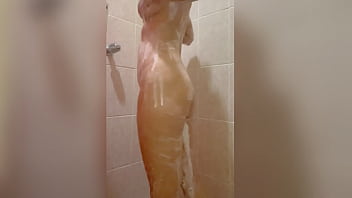 Taking a nice bubble bath masturbating while i bathe spreading my buttocks and playing with my big tits