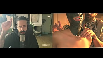 Follando kinky con una latina de mascara de latex muy ardiente