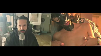 Follando kinky con una latina de mascara de latex muy ardiente