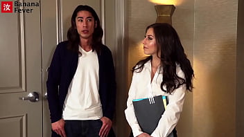 Is this how it takes to sell houses bananafever