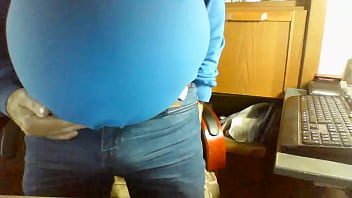Bulge In Der Jeans thumbnail