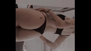 Oi moh passando aqui pra avisar que eu estou fazendo live no câmera privê todo dia