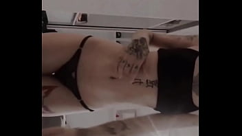 Oi moh passando aqui pra avisar que eu estou fazendo live no câmera privê todo dia