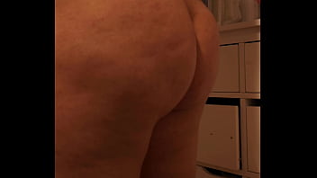 Bbw booty putting panties and jeans