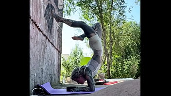 What a training…bitten by a wasp in the middle finger i think it’s a sign to rise the middle finger more often