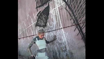 What a training…bitten by a wasp in the middle finger i think it’s a sign to rise the middle finger more often