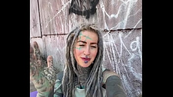 What a training…bitten by a wasp in the middle finger i think it’s a sign to rise the middle finger more often