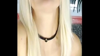 Kendrablond in black stocking lick her nylon feet