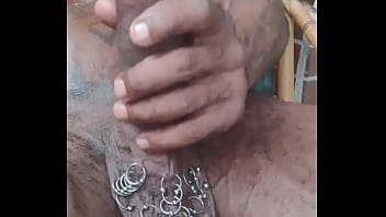 Quero ver quem engole meu pau até chegar nas bolamas não pode raspar os dentes na picame encontra na festa fckpartybr