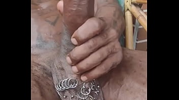 Quero ver quem engole meu pau até chegar nas bolamas não pode raspar os dentes na picame encontra na festa fckpartybr Quero ver quem engole meu pau até chegar nas bolamas não pode raspar os dentes na picame encontra na festa fckpartybr