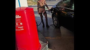 Flashing at a petrol station