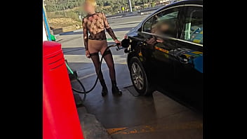Flashing at a petrol station