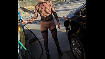 Flashing at a petrol station Flashing at a petrol station