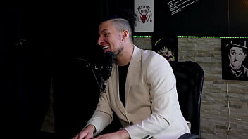 Explicou sobre as preliminares na massagem leva seu trabalho a sério ampliou seus conhecimentos do corpo feminino e no squirting cadu sem fôlego watch sheer red