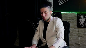 Explicou sobre as preliminares na massagem leva seu trabalho a sério ampliou seus conhecimentos do corpo feminino e no squirting cadu sem fôlego watch sheer red