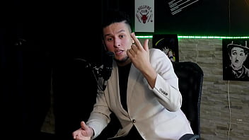 Explicou sobre as preliminares na massagem leva seu trabalho a sério ampliou seus conhecimentos do corpo feminino e no squirting cadu sem fôlego watch sheer red