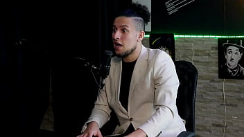 Explicou sobre as preliminares na massagem leva seu trabalho a sério ampliou seus conhecimentos do corpo feminino e no squirting cadu sem fôlego watch sheer red