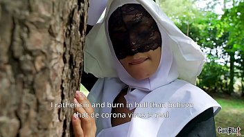 Teen cumslut loves public outdoors blowjob