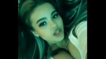 Big tits try not cum 18