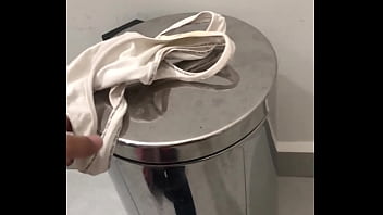 Auntie panty on trash i like Auntie panty on trash i like