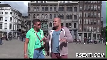 Horny chick gives hot oral sex