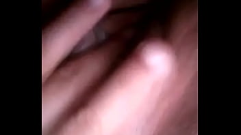 Prima de 20 se masturba y manda video