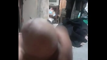 Masturbándose mis 23 centímetros