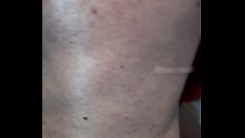 Casal estava com tesão e fudeu a prima ninfeta sem dó