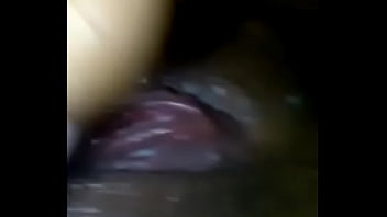 Le encanta tocarse siempre