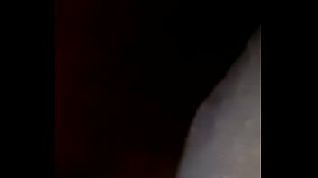 Le encanta tocarse siempre