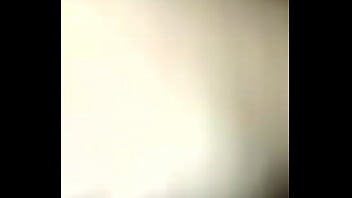 Le encanta tocarse siempre