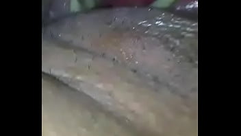 Le encanta tocarse siempre