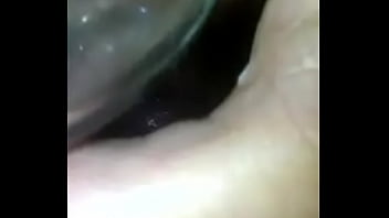 Le encanta tocarse siempre