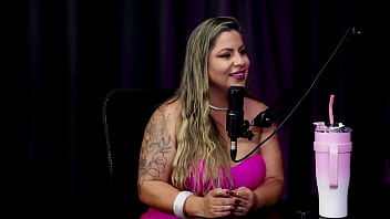 Anão usa vibrador na buceta da safada após dizer que ubiu na privada pra comer a mulher no banheiro não sabe se teria um relacionamento liberal começou com um casal pitoco watch sheer red