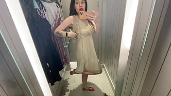 I took some selfies while trying new clothes