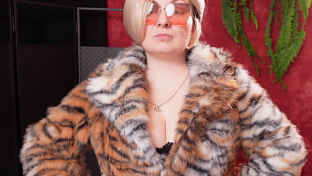 Hot fur coat collection part 3 fetish milf arya grander