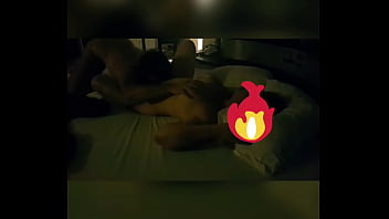 Amigo chupando minha esposa dorica