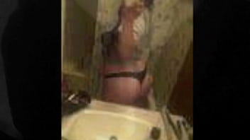 Brandes nobles shows her naked body