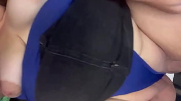 Pussy so fat nothing covers it come eat it