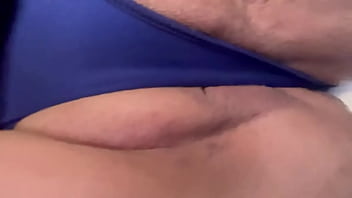 Pussy so fat nothing covers it come eat it