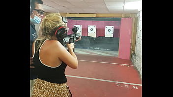 Les mains en l'air si moua ki é le pistoulé xd