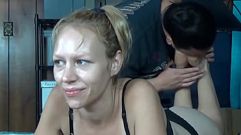 A hot woman like aurora cromwell can always tell when a session guy is posing as a legit photographer it's really easy t