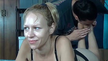 A hot woman like aurora cromwell can always tell when a session guy is posing as a legit photographer it's really easy t