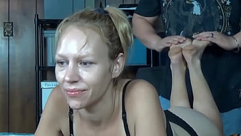 A hot woman like aurora cromwell can always tell when a session guy is posing as a legit photographer it's really easy t