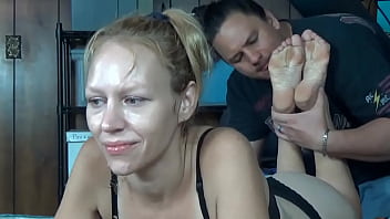 A hot woman like aurora cromwell can always tell when a session guy is posing as a legit photographer it's really easy t