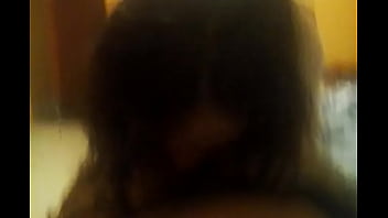 Alimentando a mi puta perra