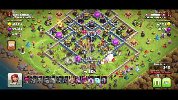 Vola de raja a aldea rellena